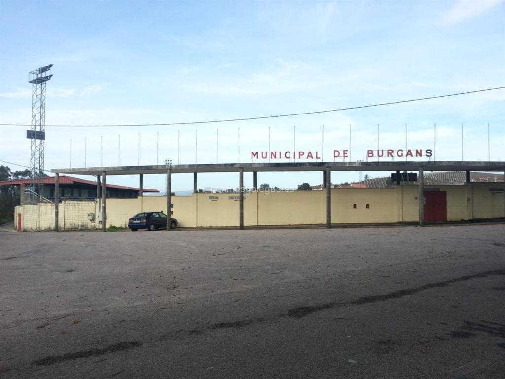 Estadio Municipal de Burgáns