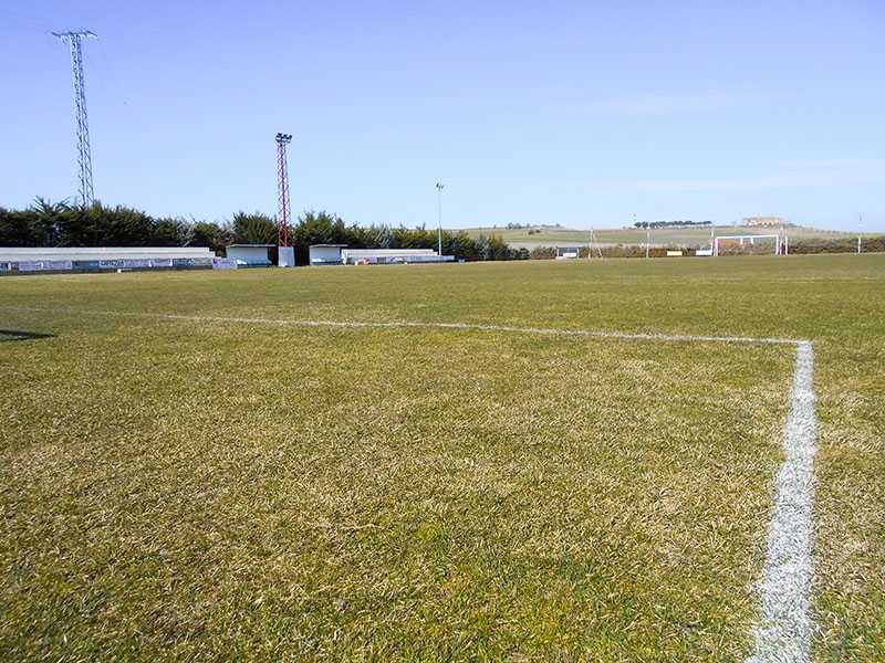 Campo de fútbol municipal de Nava del Rey